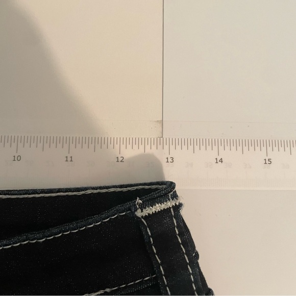 True Religion dark rinse skinny Jean with white contrast stitching - Picture 5 of 11